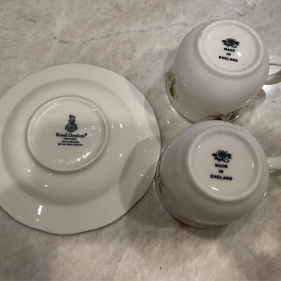 Royal Doulton Hallmark teacups x2 & saucer VTG - Picture 5 of 10